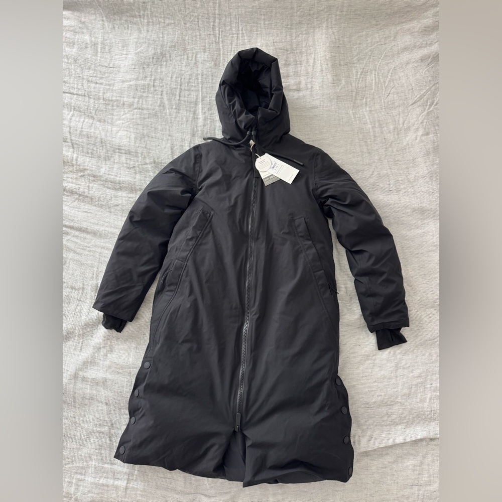 Vuori Women's Black Ski Anorak - Picture 4 of 14